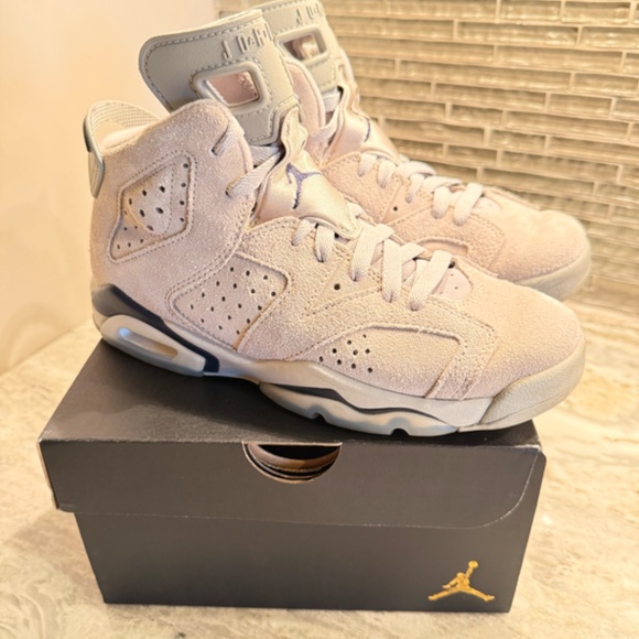 Jordan 6 Retro Youth Size 4.5 - Picture 4 of 9